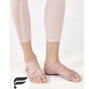 Fabletics Grip Socks (NIB)